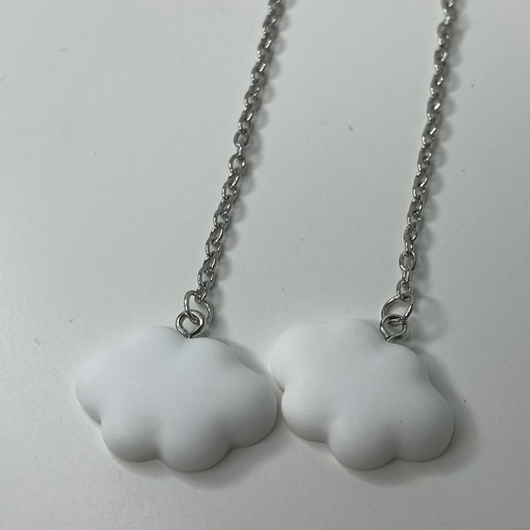 cloud 9 chain drop earrings - Picture 2 of 4
